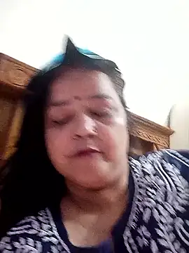 Hot-Mallika2 online show from May 4, 2026, 10:40 am