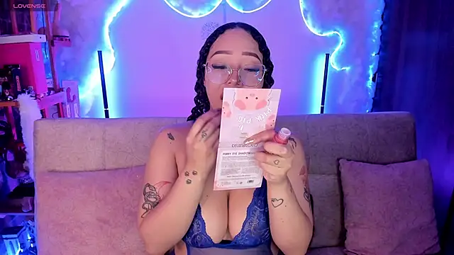 Snapshot of liz_martins1 chatting on June 3, 2026, 1:50 am liz martins1 online show from June 3, 2026, 1:50 am