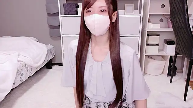 Snapshot of hina_mochi chatting on May 9, 2026, 3:37 pm hina mochi online show from May 9, 2026, 3:37 pm