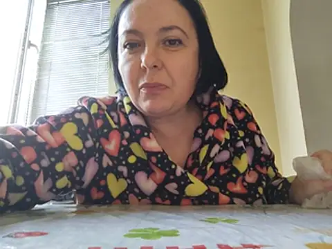 Snapshot of EmmaEmmy40 chatting on July 9, 2026, 4:06 pm EmmaEmmy40 online show from July 9, 2026, 4:06 pm