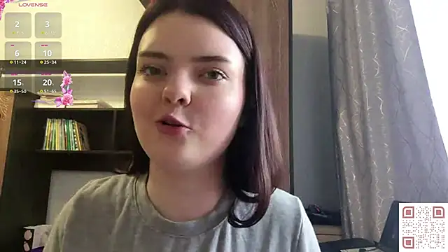 Snapshot of RebelDesiree chatting on June 18, 2026, 6:12 am RebelDesiree online show from June 18, 2026, 6:12 am
