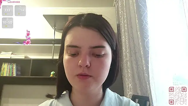 Snapshot of RebelDesiree chatting on June 10, 2026, 10:05 am RebelDesiree online show from June 10, 2026, 10:05 am