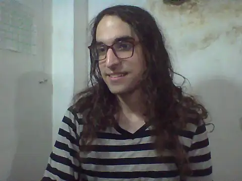 Snapshot of LaCuerva chatting on May 27, 2026, 5:31 pm LaCuerva online show from May 27, 2026, 5:31 pm