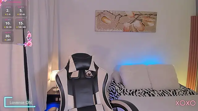 Snapshot of ludovikasallow chatting on May 25, 2026, 7:45 pm ludovikasallow online show from May 25, 2026, 7:45 pm