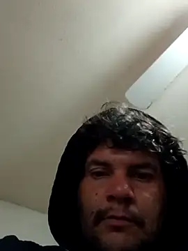 matdog027374 online show from May 5, 2026, 2:31 pm