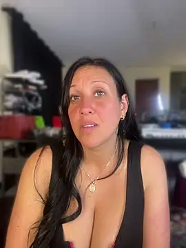 Snapshot of Cloe-Fire chatting on June 7, 2026, 2:17 am Cloe-Fire online show from June 7, 2026, 2:17 am