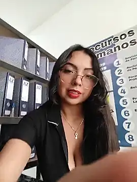JENNIFER  03 online show from May 25, 2026, 2:49 pm