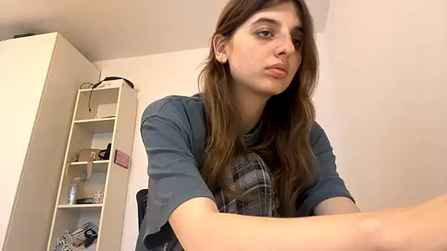 Snapshot of ActaedCottage chatting on June 15, 2026, 5:12 pm ActaedCottage online show from June 15, 2026, 5:12 pm