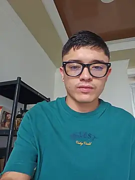 SAMY AND FRIENDSS online show from June 13, 2026, 1:31 pm