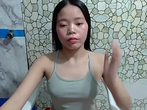 Sweet Sarah69 online show from July 28, 2026, 9:28 am