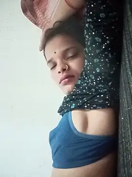Snapshot of Student_garl_1 chatting on June 5, 2026, 12:15 am Student garl 1 online show from June 5, 2026, 12:15 am