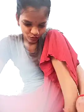 Snapshot of Student_garl_1 chatting on May 17, 2026, 1:33 pm Student garl 1 online show from May 17, 2026, 1:33 pm
