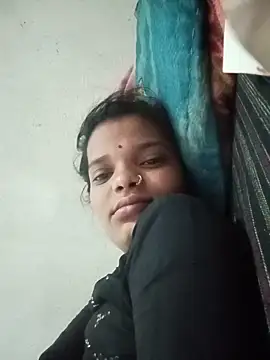 Snapshot of Student_garl_1 chatting on May 23, 2026, 12:09 am Student garl 1 online show from May 23, 2026, 12:09 am