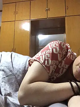 Snapshot of nidejiejie chatting on May 13, 2026, 3:52 pm nidejiejie online show from May 13, 2026, 3:52 pm