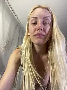 Snapshot of wildforestmuse_ chatting on May 21, 2026, 3:53 pm wildforestmuse online show from May 21, 2026, 3:53 pm
