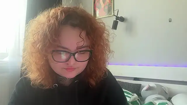 altpersonaa online show from May 4, 2026, 11:46 am