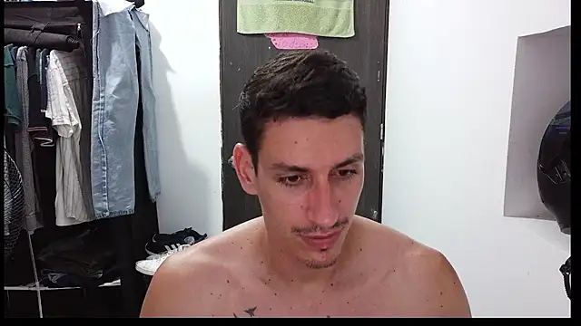 RaulRico online show from June 2, 2026, 1:05 am