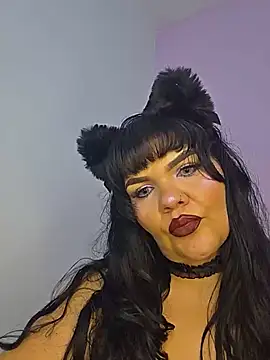 Snapshot of DiosaBelle chatting on May 27, 2026, 11:12 pm DiosaBelle online show from May 27, 2026, 11:12 pm