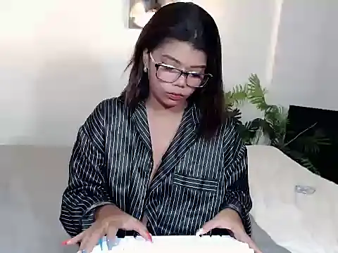 charlene pretty online show from June 7, 2026, 12:10 pm