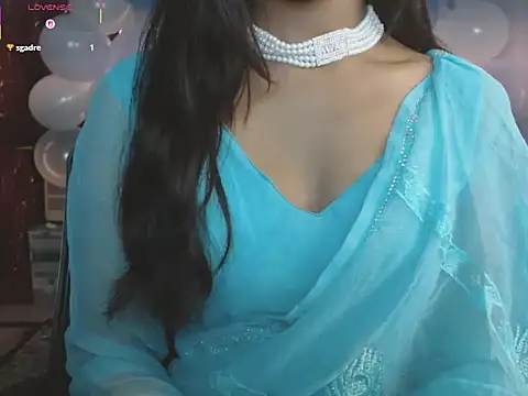 Snapshot of Annu_07 chatting on July 21, 2026, 5:53 am Annu 07 online show from July 21, 2026, 5:53 am