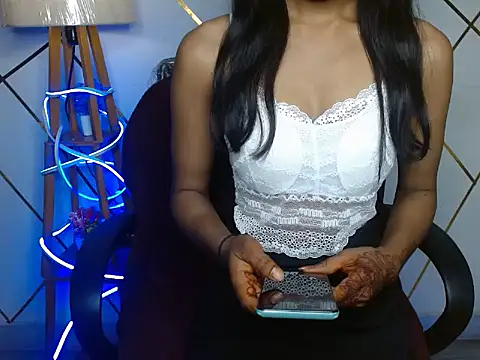 Annu 07 online show from May 5, 2026, 4:59 am