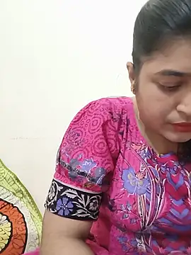Joya-02 online show from June 19, 2026, 5:52 pm