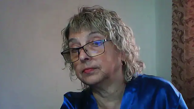 ElizabethGorden online show from July 12, 2026, 6:14 am