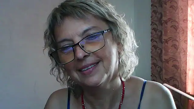 ElizabethGorden online show from July 19, 2026, 6:55 am