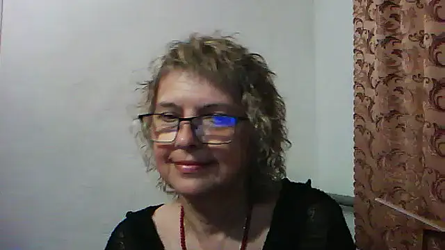 ElizabethGorden online show from June 23, 2026, 5:55 pm