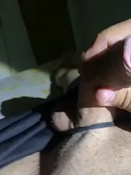 Snapshot of Branquinho-18cm chatting on May 25, 2026, 2:11 am Branquinho-18cm online show from May 25, 2026, 2:11 am