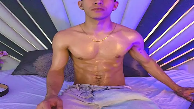 Sebastian Vega online show from May 27, 2026, 11:23 pm