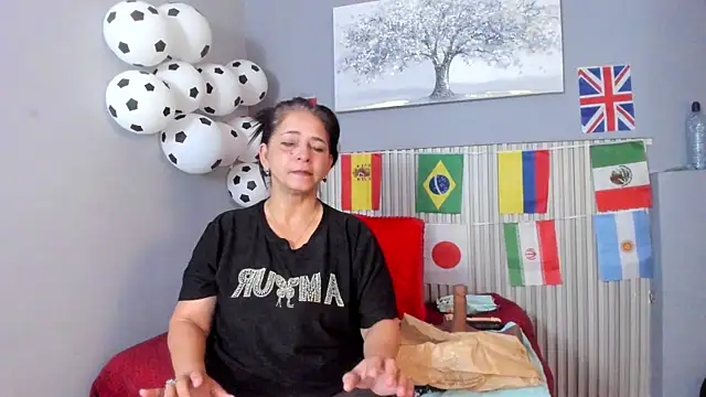 Snapshot of rosse_m1 chatting on July 1, 2026, 11:43 am rosse m1 online show from July 1, 2026, 11:43 am