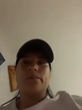 Xhelen 1 online show from May 20, 2026, 11:24 pm