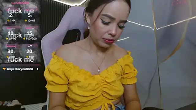 Snapshot of naomis_36 chatting on June 20, 2026, 1:38 pm naomis 36 online show from June 20, 2026, 1:38 pm
