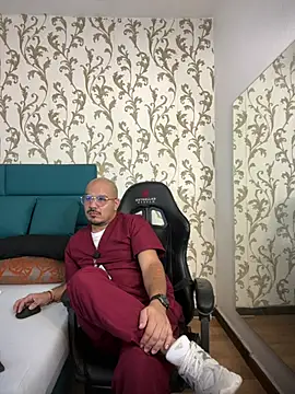 Snapshot of Dante_Goldt chatting on June 1, 2026, 9:14 pm Dante Goldt online show from June 1, 2026, 9:14 pm