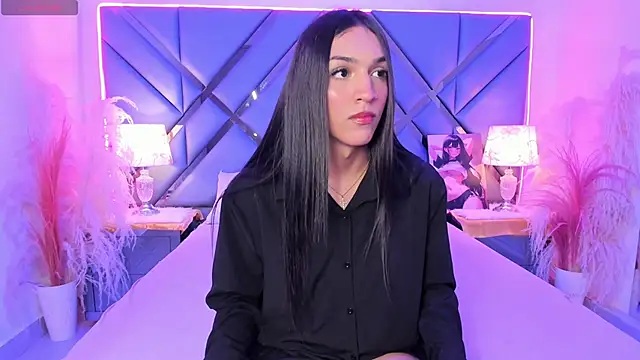 Snapshot of MadisonHerrera chatting on May 15, 2026, 5:44 pm MadisonHerrera online show from May 15, 2026, 5:44 pm