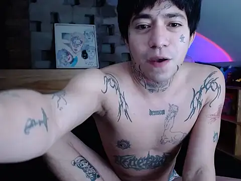 Tattooeddig online show from May 6, 2026, 5:00 am