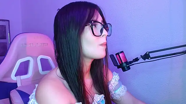 Snapshot of Destiny_A chatting on June 3, 2026, 11:22 am Destiny A online show from June 3, 2026, 11:22 am