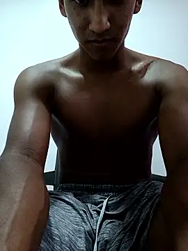 Snapshot of Alexander_06_ chatting on May 7, 2026, 8:01 pm Alexander 06 online show from May 7, 2026, 8:01 pm