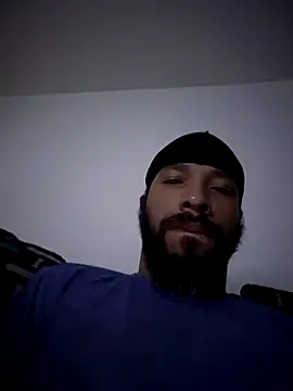 yoursexydaddy8181 online show from May 5, 2026, 6:16 am
