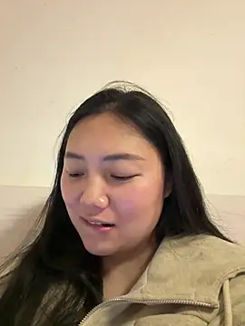 yanling668 online show from May 11, 2026, 2:45 pm