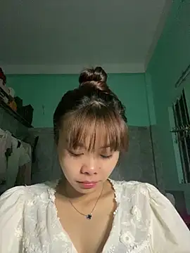 Snapshot of Cry_sexy chatting on May 16, 2026, 7:57 pm Cry sexy online show from May 16, 2026, 7:57 pm