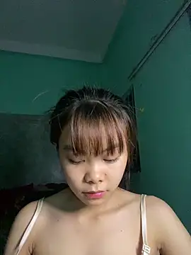 Snapshot of Cry_sexy chatting on June 4, 2026, 9:08 pm Cry sexy online show from June 4, 2026, 9:08 pm