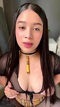 GlimmerRosse online show from June 25, 2026, 5:18 pm