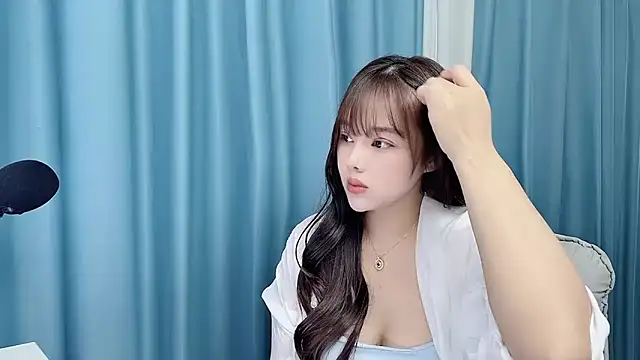 Qingqing19 online show from June 11, 2026, 3:25 am