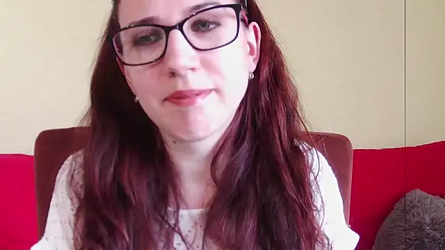 EmilyHotAngel online show from August 5, 2026, 2:22 pm