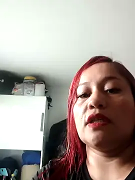 dorafoxyy online show from June 15, 2026, 2:50 pm