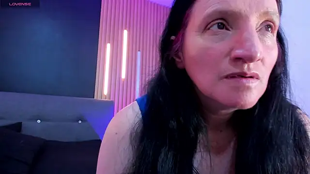 Snapshot of CloeMature chatting on June 14, 2026, 2:08 am CloeMature online show from June 14, 2026, 2:08 am