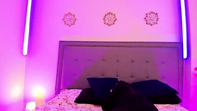 CloeMature online show from July 12, 2026, 4:13 am