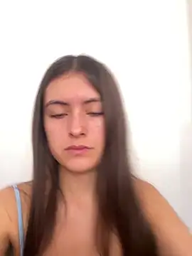 serenaa velvett online show from May 19, 2026, 7:10 pm